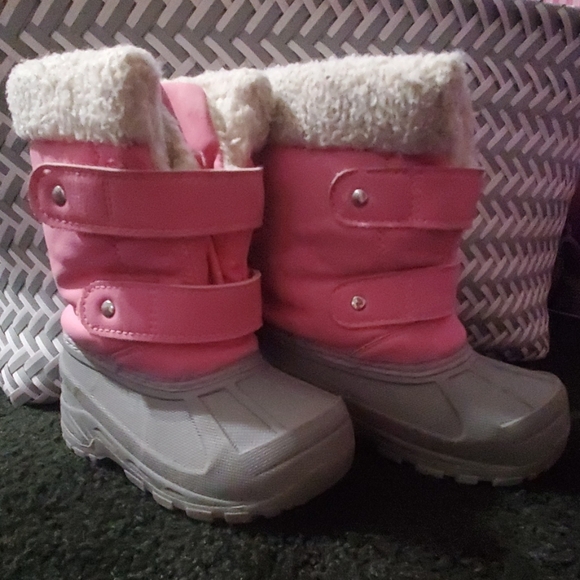 Toddler Snow Boots - Picture 1 of 2